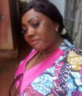 Dating Woman Cameroon to Yaoundé 5 : Henriette, 50 years